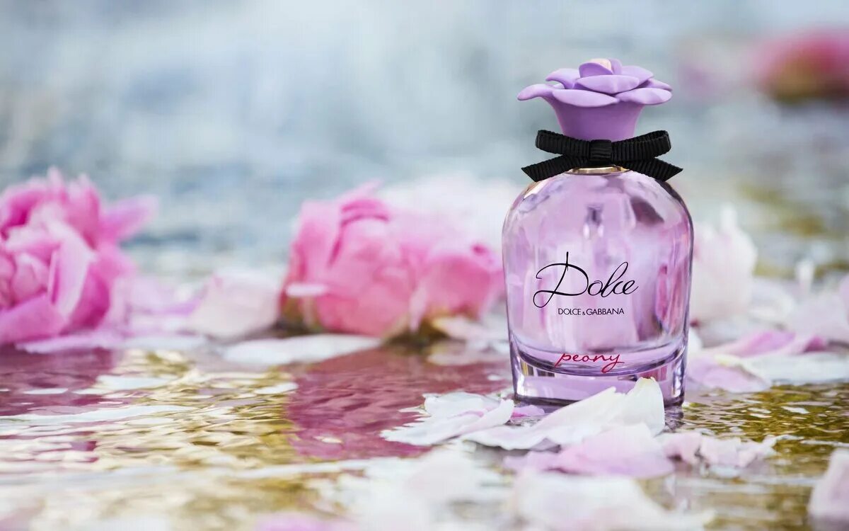 Дольче Габбана Dolce Peony. Dolce&Gabbana Dolce Peony Eau de Parfum. Dolce Gabbana Peony духи. Дольче Габбана пион духи. Нежные сладкие ароматы