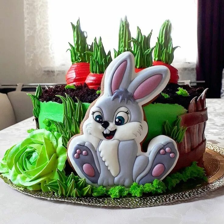 Our featured cake design on the right is perfect for the avid allotment gardener