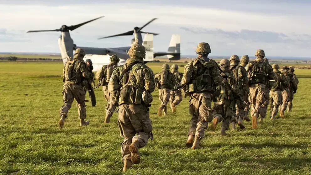 Военное д. Армия. Сухопутная армия НАТО. Военное дело. Марш американских солдат.