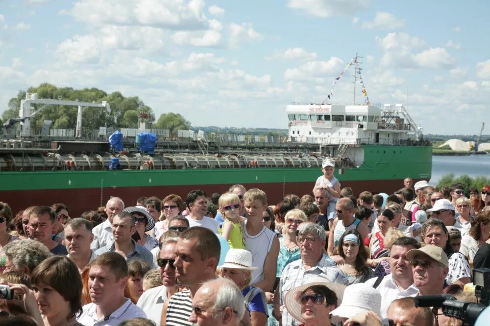 Город Навашино Нижегородской области. Окская судоверфь Нижегородская область город Навашино. Стадион Навашино. Стадион города Навашино. Погода в навашино нижегородская область