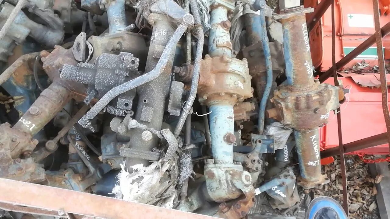 запчасти на японский минитрактор. запчасти на японский минитрактор. минитрактор honda mighty 13 r 4x4. трактор yanmar передний мост. Fuel system k4d mitsubishi tractor.