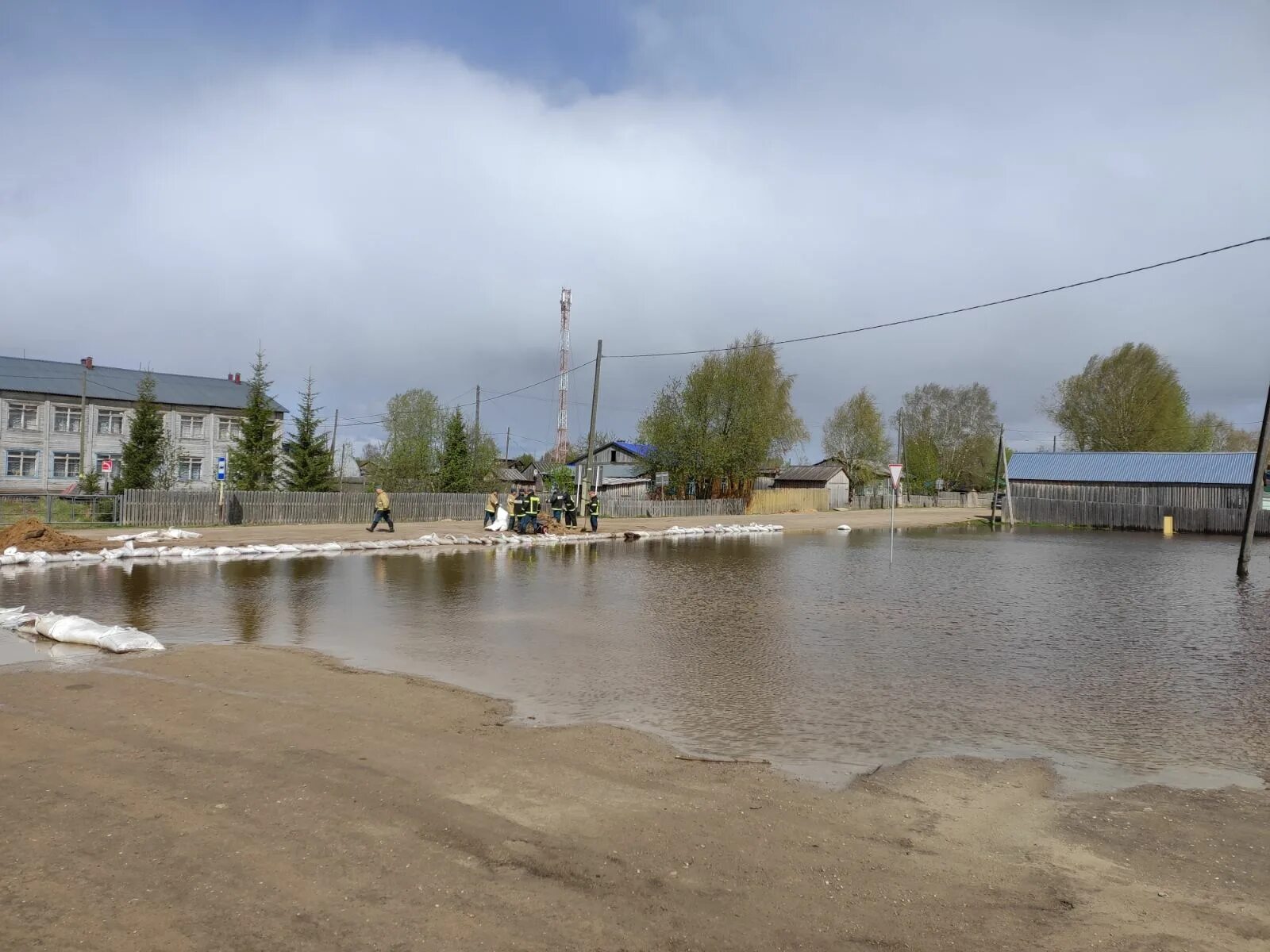 Вычегда половодье. Югыдъяг наводнение. Паводковая обстановка Кильмези. Уровень воды в реке Вычегда.