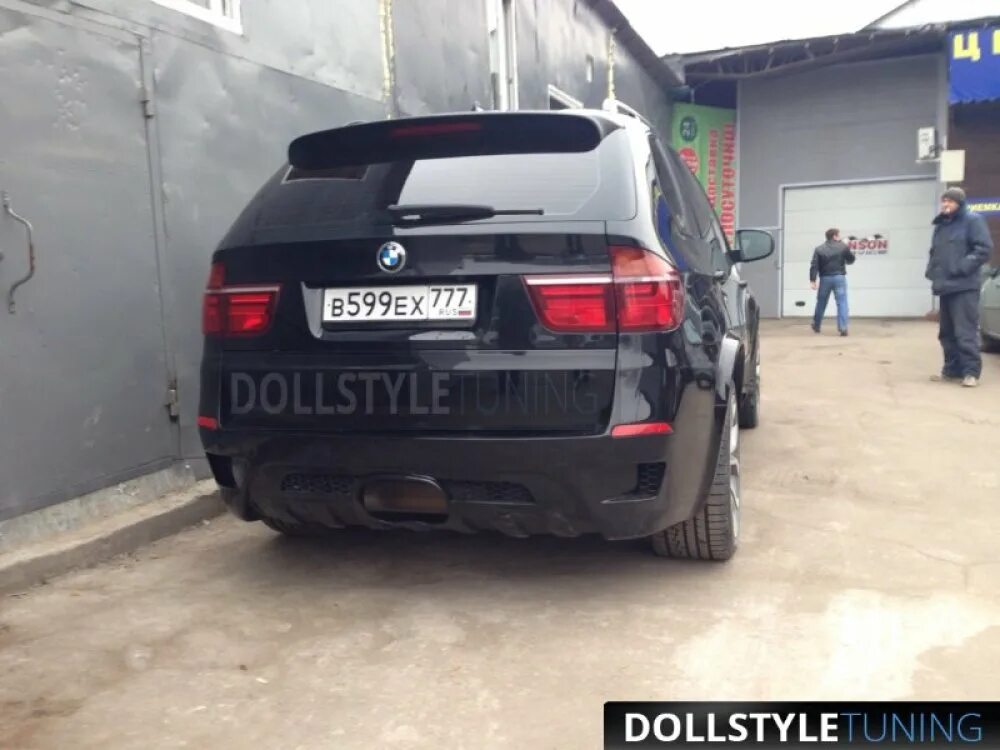 Задний бампер е70. Задний бампер бмв е70. задний бампер bmw x5 e70. бампер задний bmw x5 e70 4.4. задний бампер х5 е70.