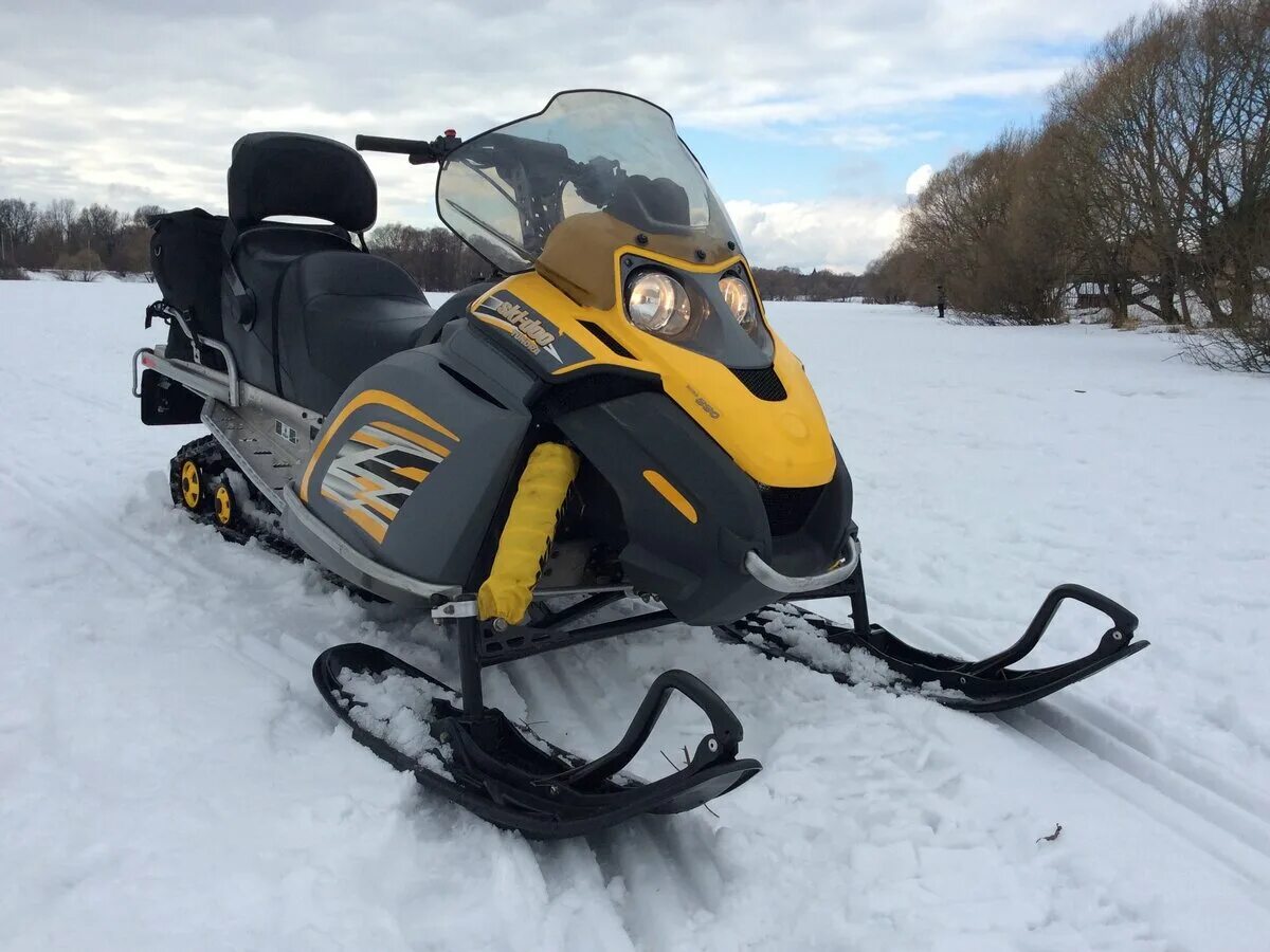 Brp ski doo tundra