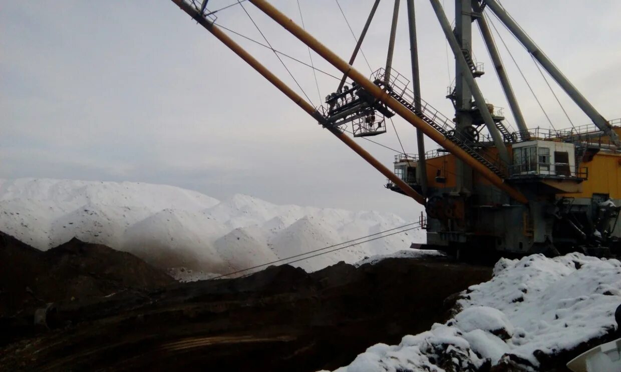 Мугунский угольный разрез азейский тулун. Мугунский угольный разрез тулун. Черемховский разрез. Черемховский разрез. Черемхово добыча угля.