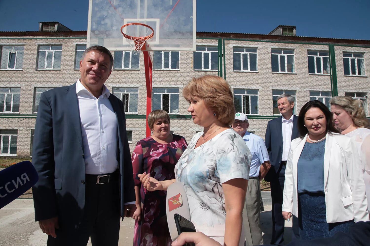 Кич городок Первомайская школа. Первомайская школа Кичменгский городок. Глава Кич Городецкого района Вологодской области. Директор Первомайской школы Кичменгско-Городецкого района.