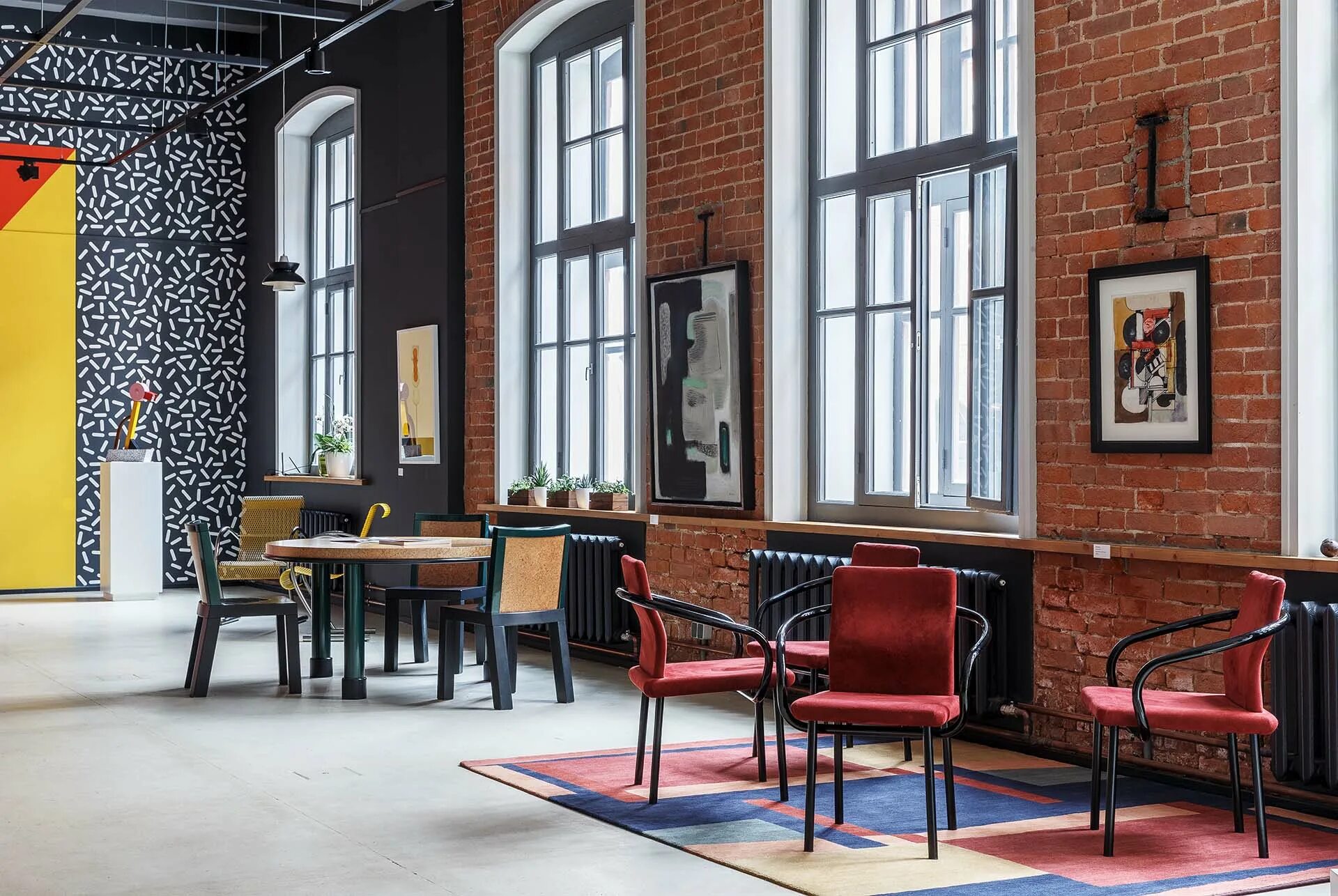 Мануфактура кофейня белгород. Мануфактура пространство. Арт-пространство мануфактура. Мануфактура пространство. Индустриальный лофт москва.