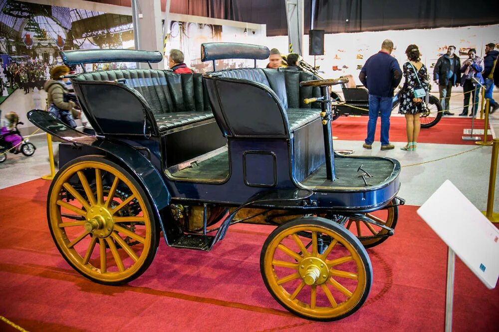 первый автомобиль 1896 яковлева и фрезе. первый русский автомобиль яковлева и фрезе 1896 года. первый российский автомобиль яковлева и фрезе 1896. танк российской империи царь танк. первый автомобиль 1896 яковлева и фрезе.