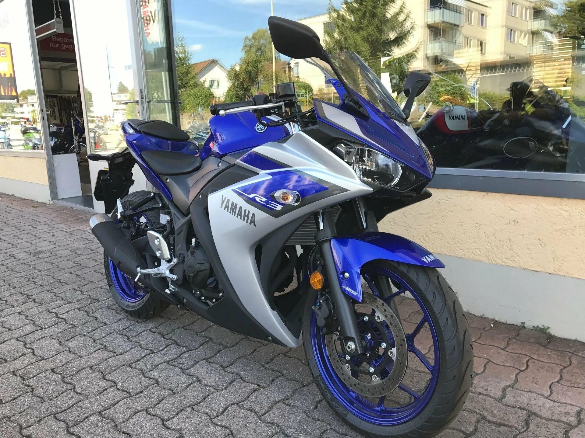 Yamaha купить б у. Ямаха р3. Мотоцикл Ямаха р3. Yamaha r3 2000. Мотоцикл Yamaha r3.