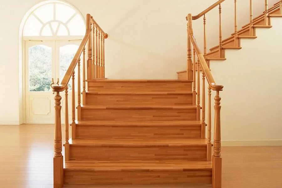 Лестница. Деревянная лестница. Лестница из дерева. Деревянные ступеньки. Лестницы из дерева Фотогалерея.