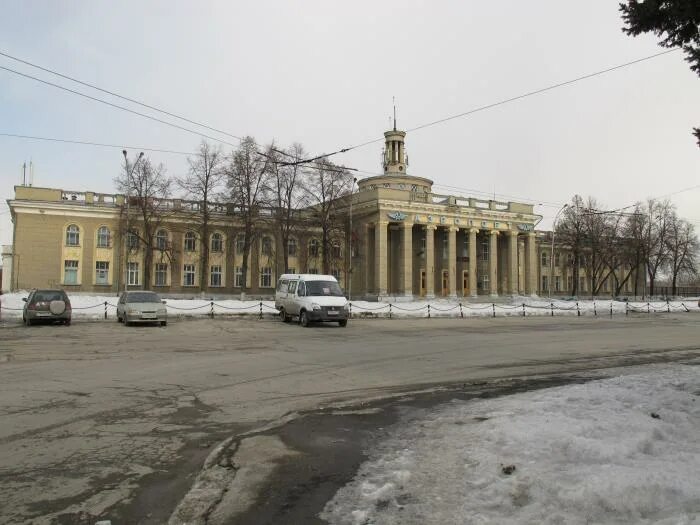 Городской аэропорт новосибирск. Новосибирск-Северный. Заброшенный аэропорт Новосибирск. Новосибирск Северный город. Городской аэропорт Новосибирск Северный подвал.