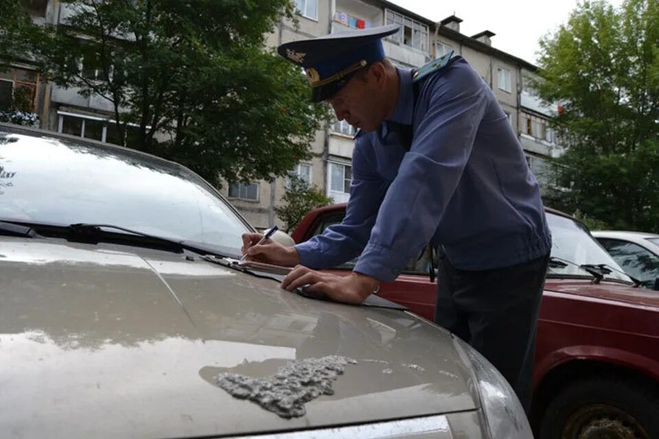 168 статья уголовного кодекса. Cursed cars. Облили машину тормозной жидкостью. Сглазили машину. Порча транспортного средства.