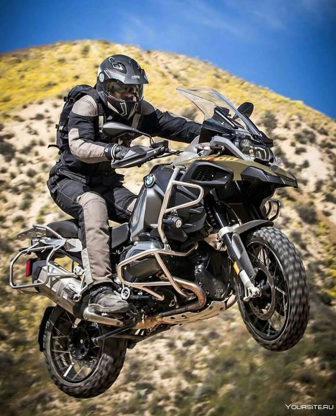 Эндуро байке. BMW GS 1200 Adventure. BMW r1200gs Adventure. Мотоцикл БМВ турэндуро. БМВ эндуро турист.