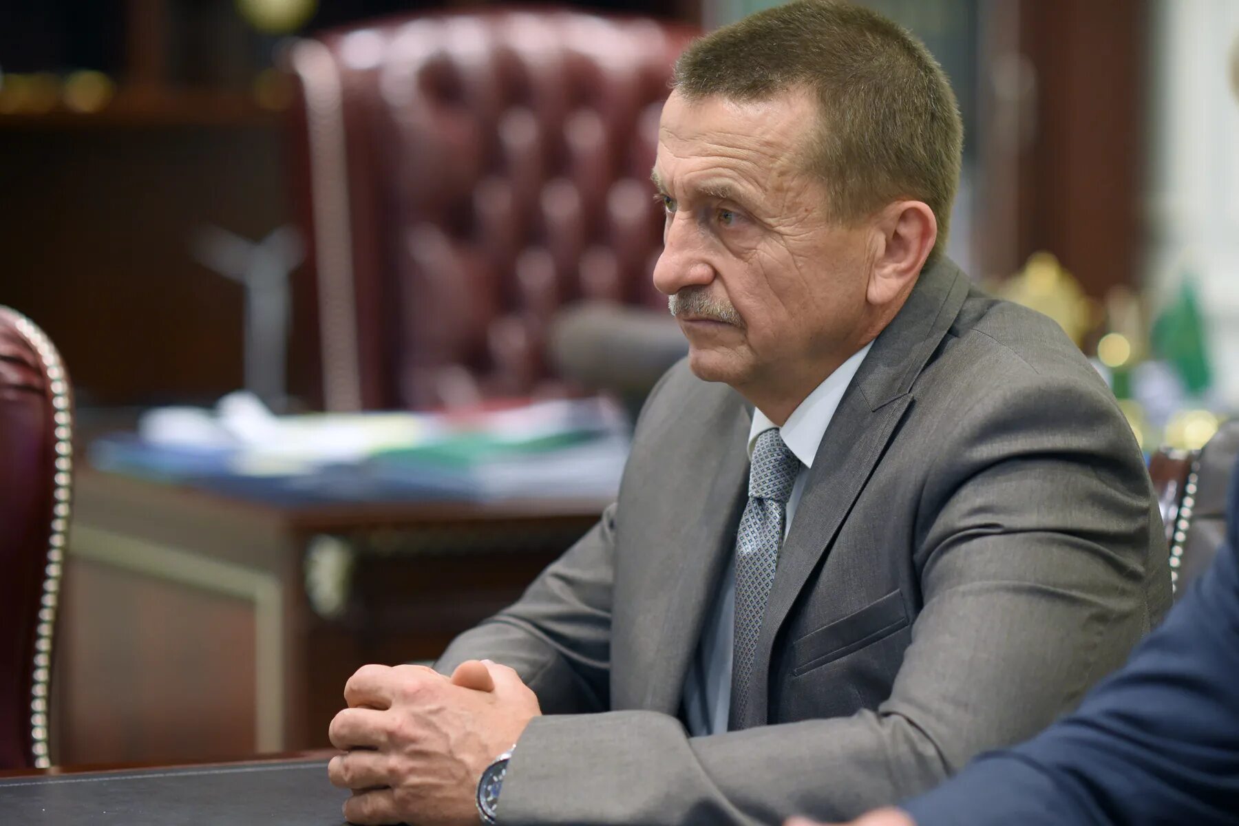 Кабальнов дмитрий александрович астрахань. Рабочая встреча. Губернатор дагестана. Центробанк пенза руководитель. Мурманский губернатор андрей чибис.