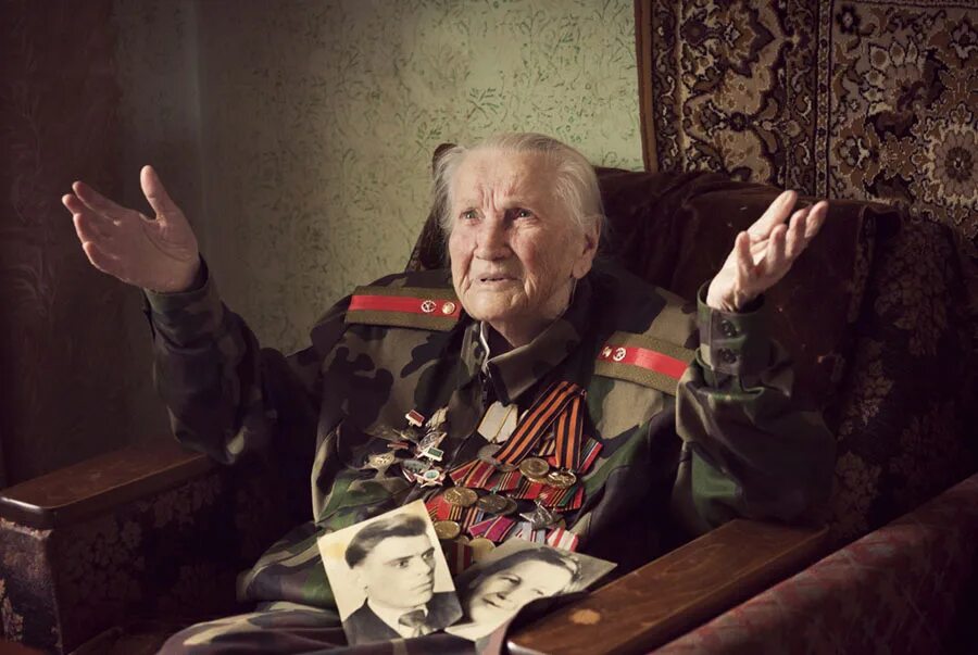 Эстер давыдовна катаева. Эстер давыдовна катаева. Анна михайловна леушина (1898-1982). Катаев валентин и эстер. Эстер катаева бреннер.