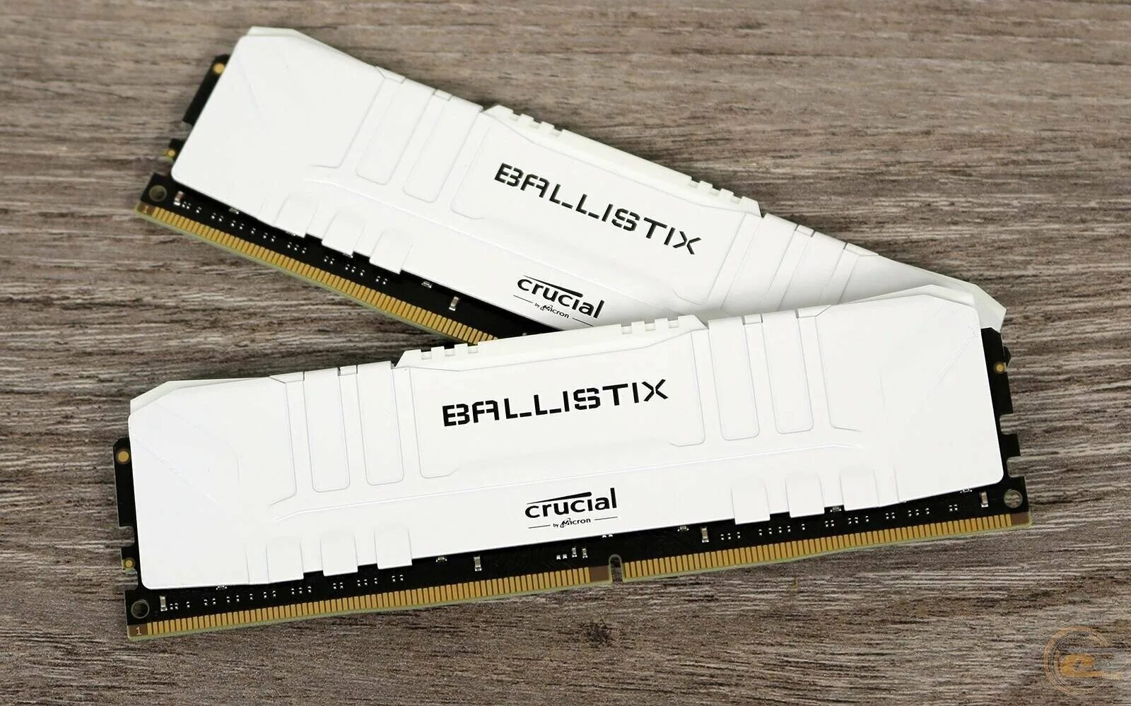 Память crucial ballistix ddr4. Ballistix ddr4 16gb. Ballistix ddr4 8gb 3200. Crucial Ballistix ddr4 2x8gb. Crucial Ballistix RGB White.