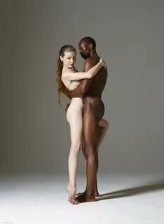 Hegre-Art)Emily And Mike 魔 法 时 刻.