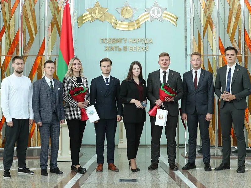 Торжественное собрание 1 сентября. Эмблема молодежного парламента. Молодежный парламент республики беларусь. Парламент рб. Парламентская республика.