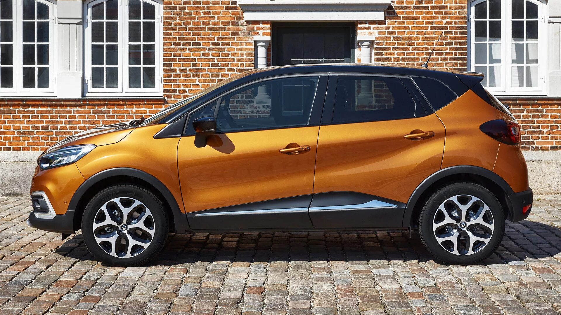 Рено каптур 2017 серый. Рено каптур 2021. Renault кроссовер captur. Рено каптур 2021 белый. Каптюр 17 год.