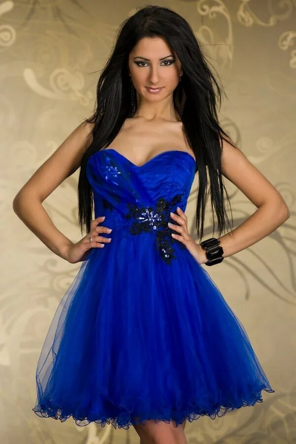 Синее вечернее платье. Платье с корсетом вечернее. Красивое синее платье. Голубое пышное платье.