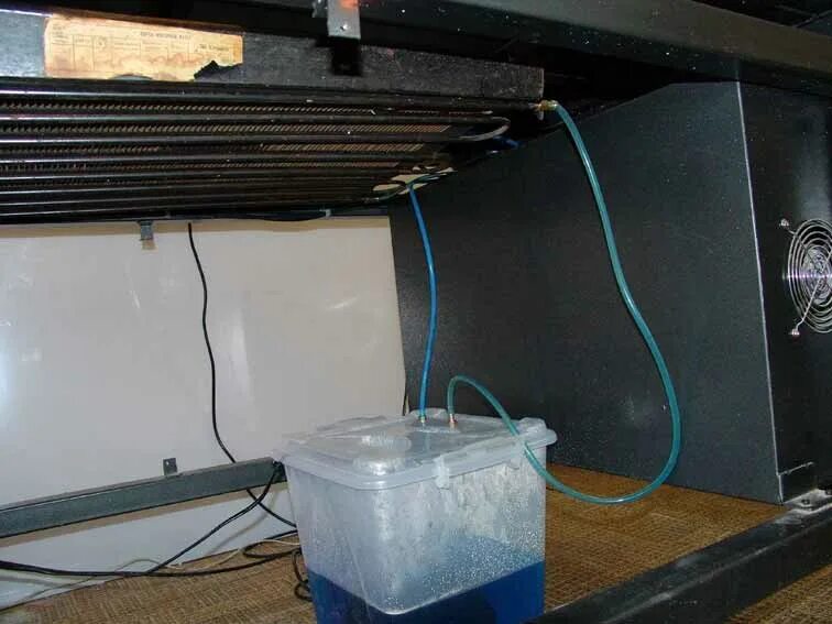 охлаждение чпу. охлаждение шпинделя чпу. чиллер для охлаждения шпинделя чпу. помпа 95 вт 4. системы охлаждения шпинделя станка чпу.