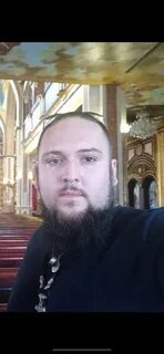 Священник клирик