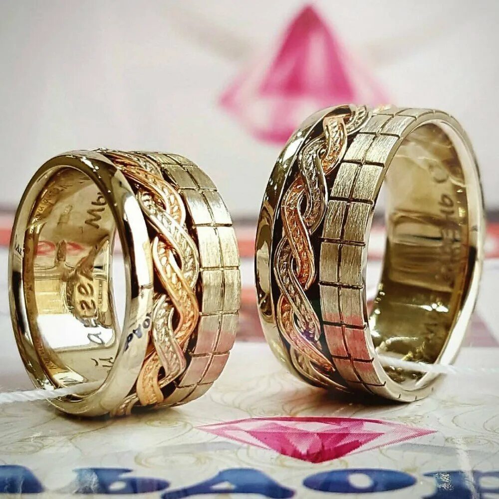 Необычные обручальные кольца. Дизайнерские обручальные кольца. Необычные Свадебные кольца. Эксклюзивные Свадебные кольца. Фото парных колец