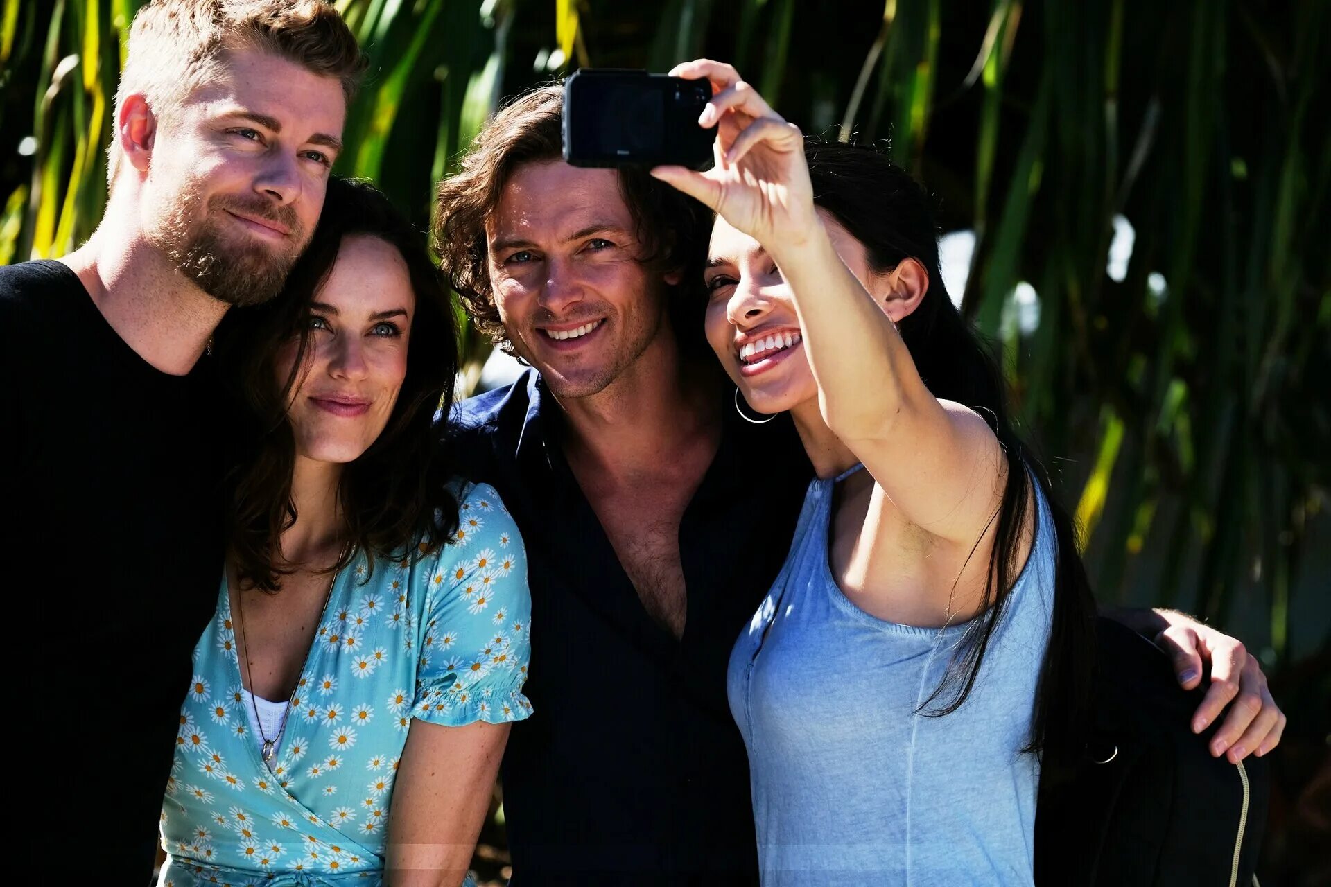 Хищные воды 2020. Тёмная бездна (2020). Западня 2020. Западня 2020. Западня 2020.