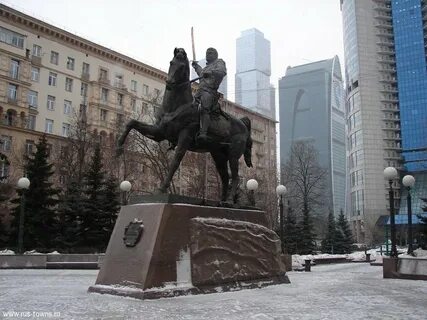 Памятник на кутузовском проспекте