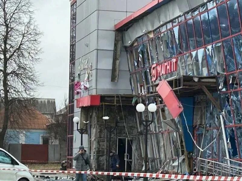 В белгороде обстреляли тц. В белгороде обстреляли тц