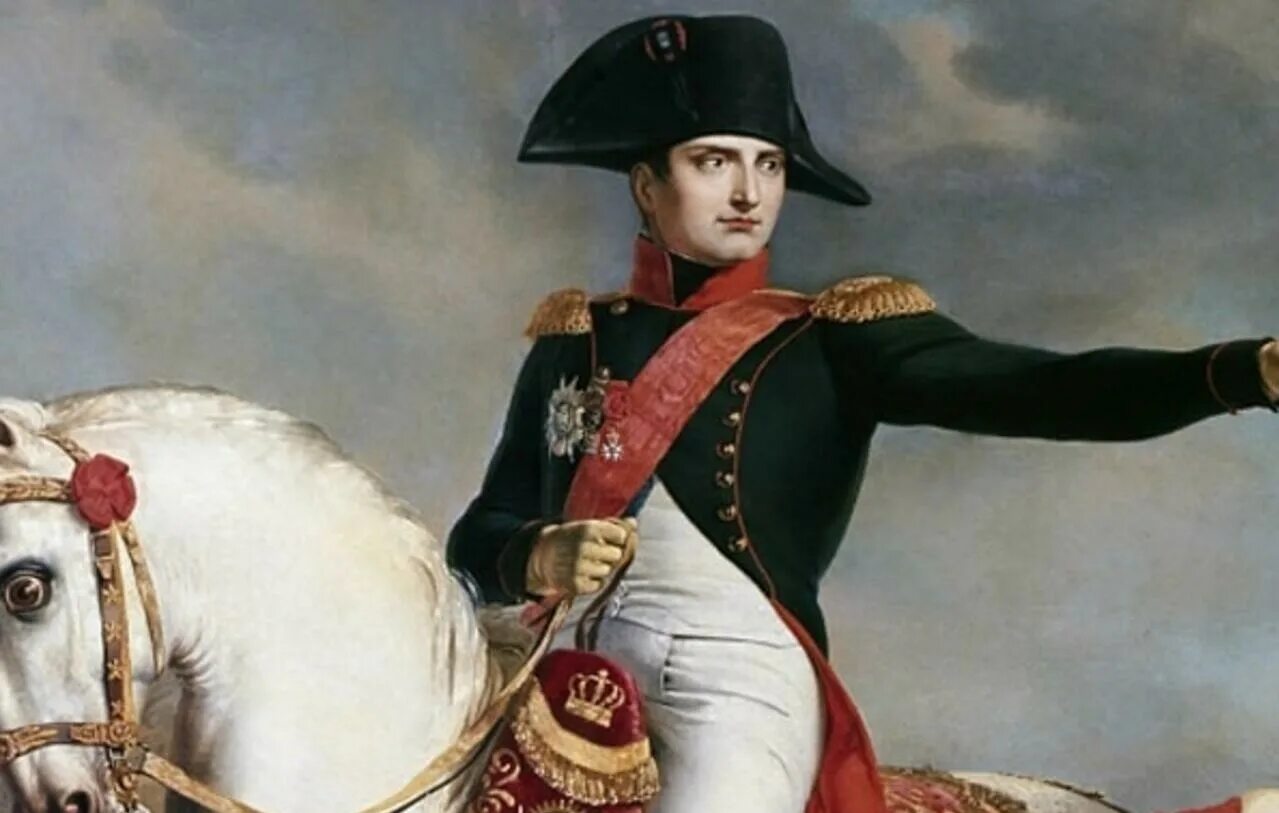 Наполеон служба в россии. Наполеон Бонапарт. Наполеон Бонапарт Император Франции. Наполеон Бонапарт портрет 1812. Наполеон Бонапарт в треуголке.