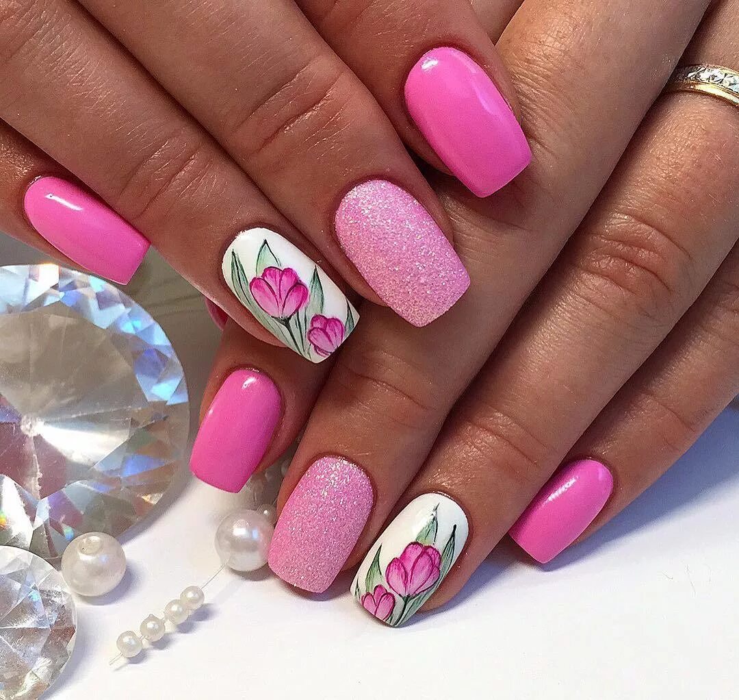 Дизайн ногтей на март месяц. Розовый маникюр. Розовые ногти. Летние ногти. Яркий розовый маникюр.