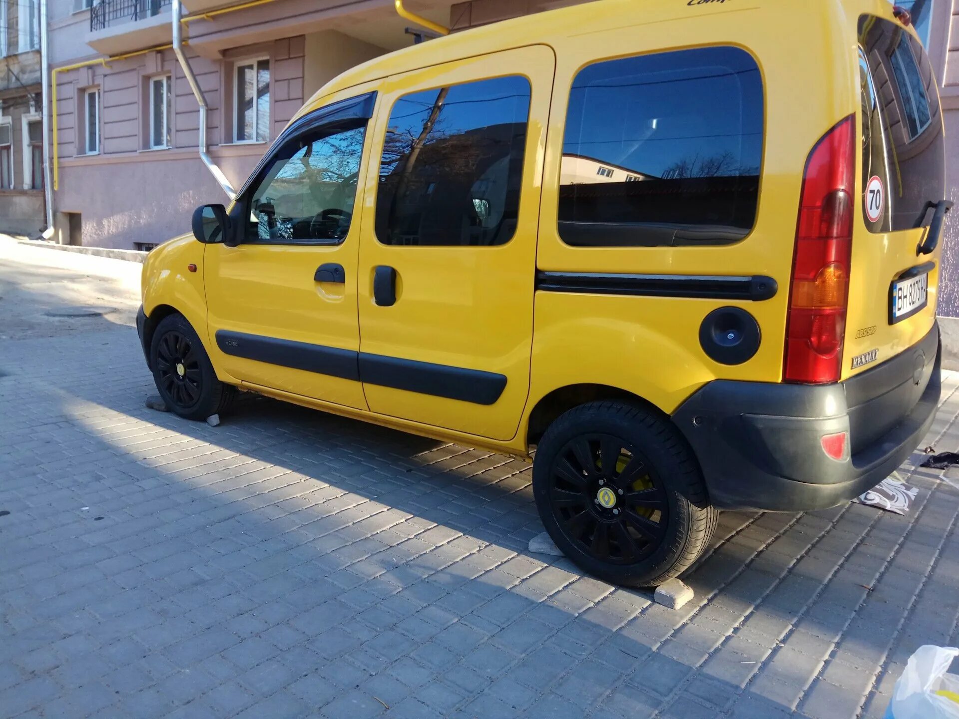 Купить рено кангу москве. Рено Кангу 2003. Renault Kangoo 1. Рено Кангу 2003 года. Рено Кенго 4х4.