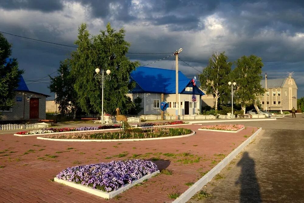 Площадь села