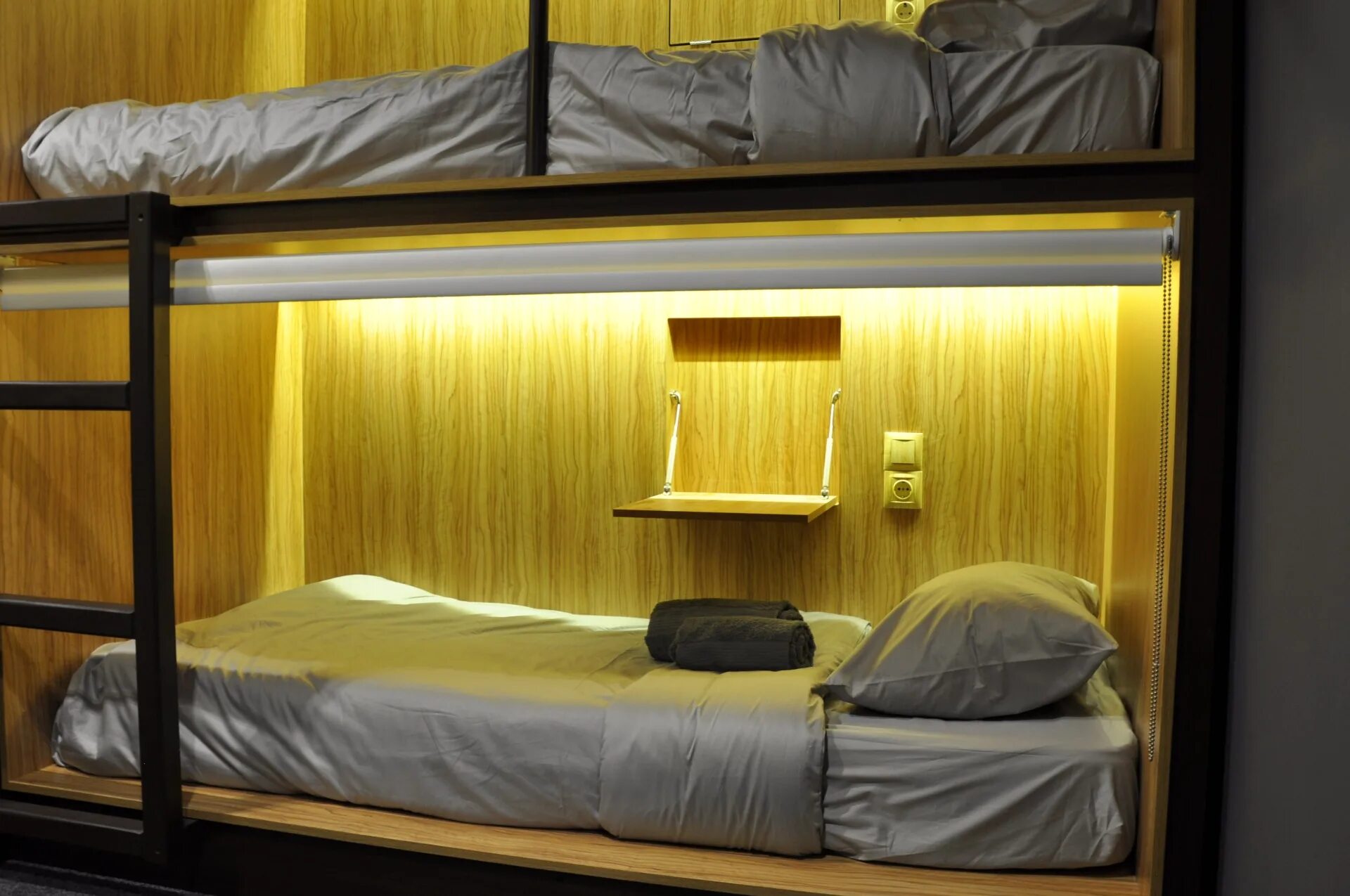 Кровати для хостела. Капсулы для хостела. Капсульные кровати для хостела. Кровати капсулы для хостела.
