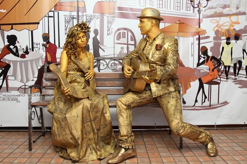 выставки скульпторов. скульптура мероприятие. золотые живые статуи. живые статуи. живые статуи белые.