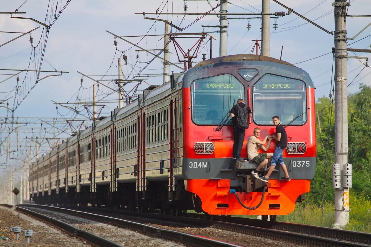 быково фото станции выход. быково железнодорожная платформа. электричка отдых быково. станция быково московская область. электропоезд эд4мку.