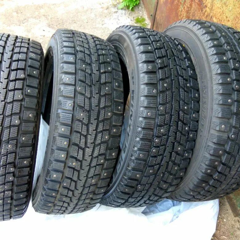 Данлоп сп айс. Dunlop SP Winter Ice 01. Данлоп Winter Ice 01. SP Winter Ice 01. Dunlop SP Winter Ice 01 зимняя шипованная.