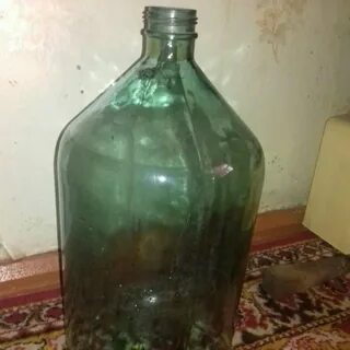 Стеклянный бутыль 20