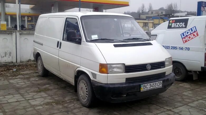 Транспортер т4 2. Transporter t4 2000. Фольксваген т4 2000г. Фольксваген т4 2000 года. Фольксваген Транспортер т4 TDI.