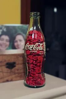 Стеклянная банка колы