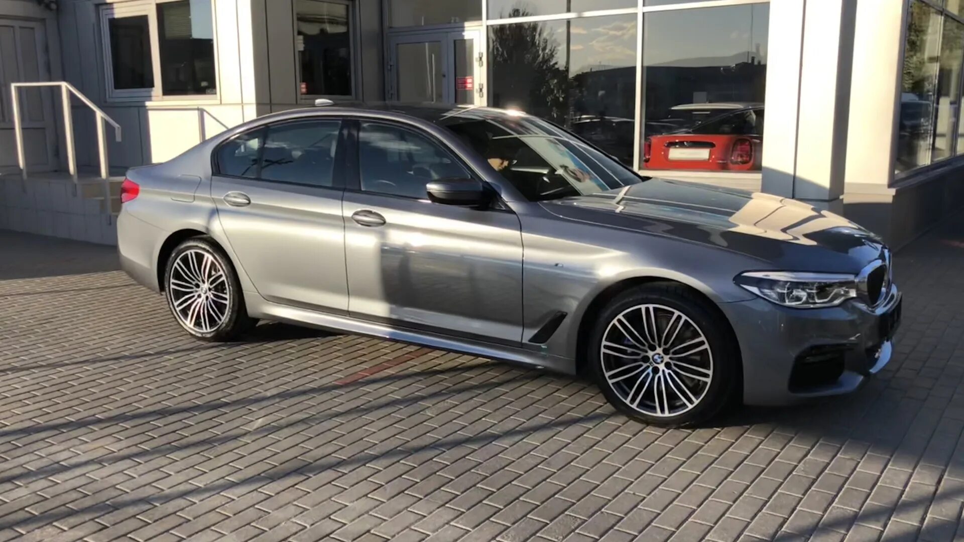 Bmw 530d xdrive. Bmw g30 530d. Bmw 5 g30 diesel. Бмв 520 2017. Бмв 5 g30 дизель.