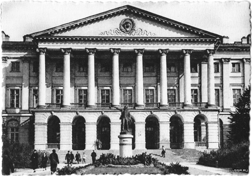 Отряды красной гвардии 1917. Петроград смольный 1917 год. Смольный в 1917 году. Революция институтов. Смольный штаб революции.