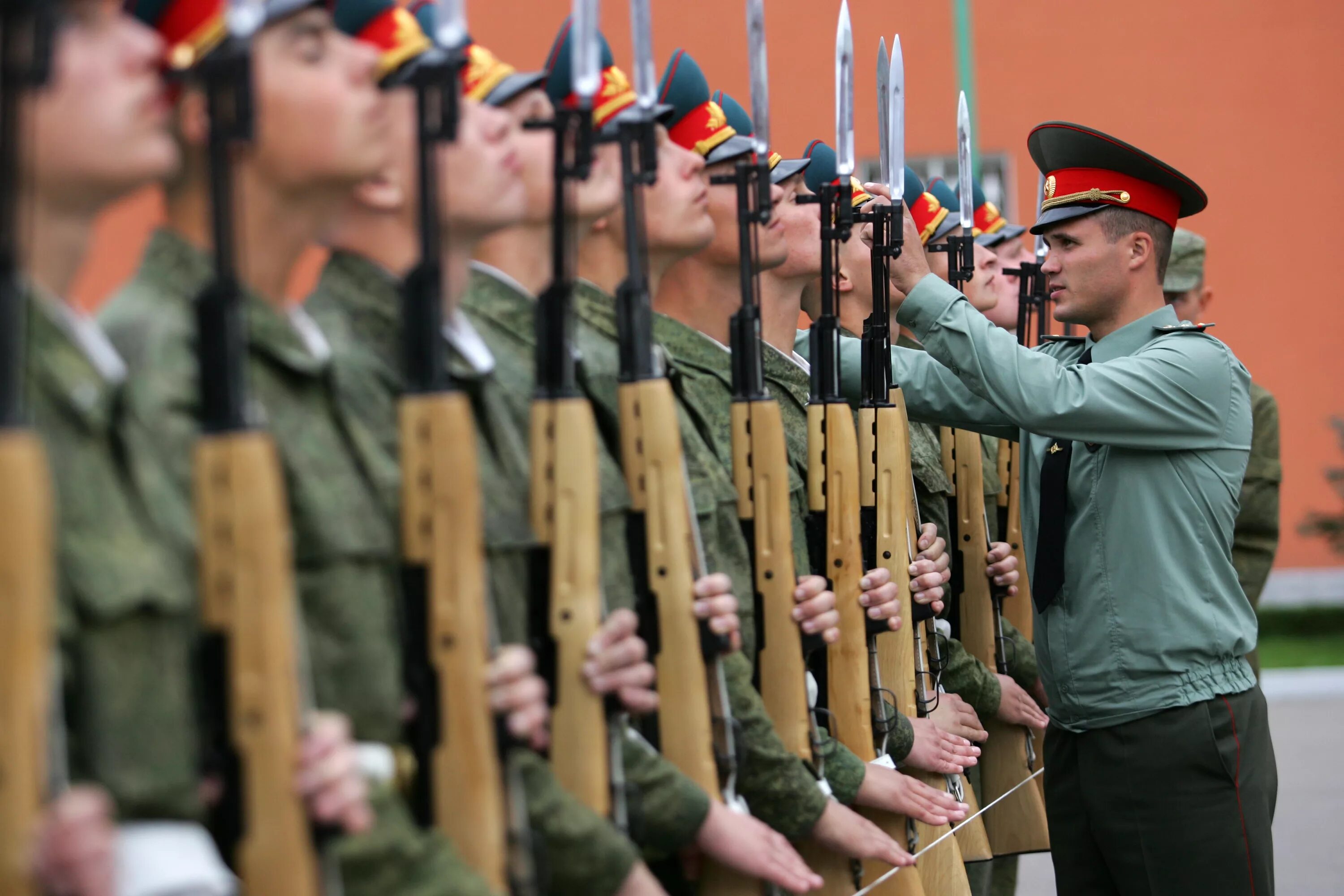 Контрактная служба в россии. Военная служба. Контрактная армия. Военная служба в России. Военная служба. Военнослужащие.