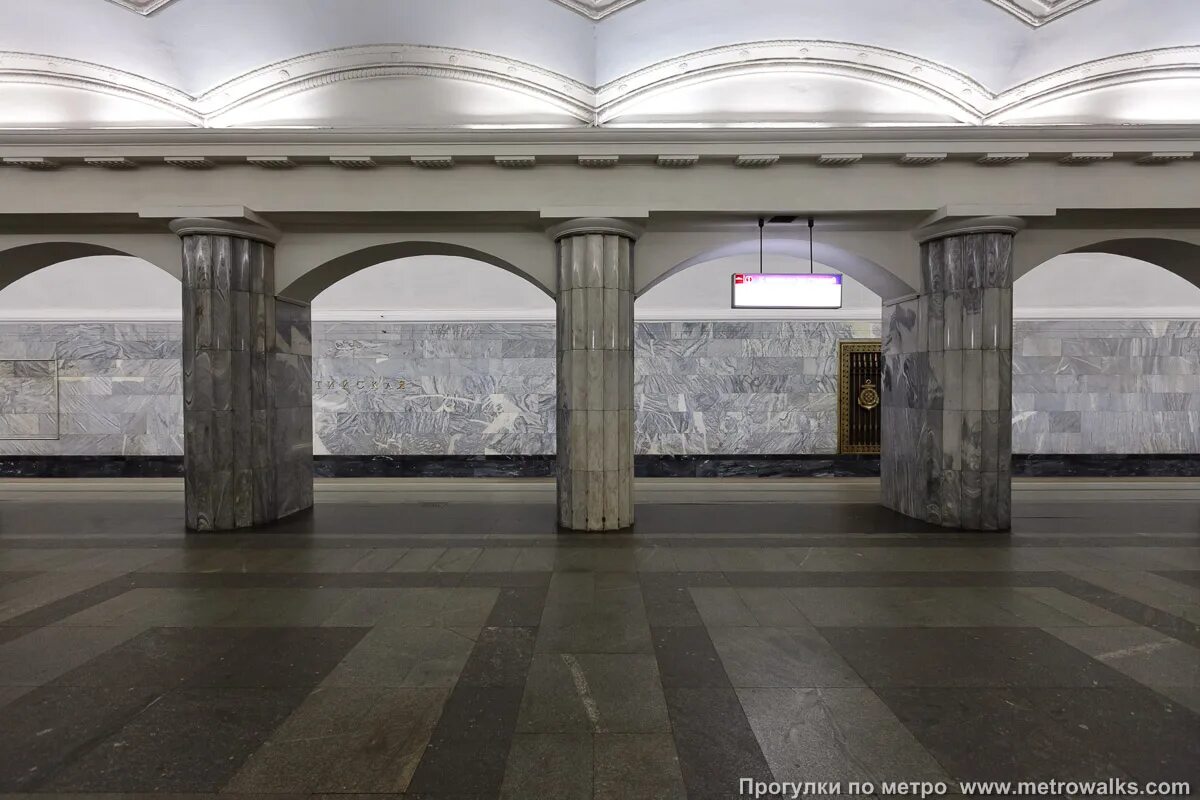 балтийская станция метро снаружи. метро балтийская вестибюль. метро балтийская вестибюль. метро балтийская вестибюль. станция метро балтийская москва.