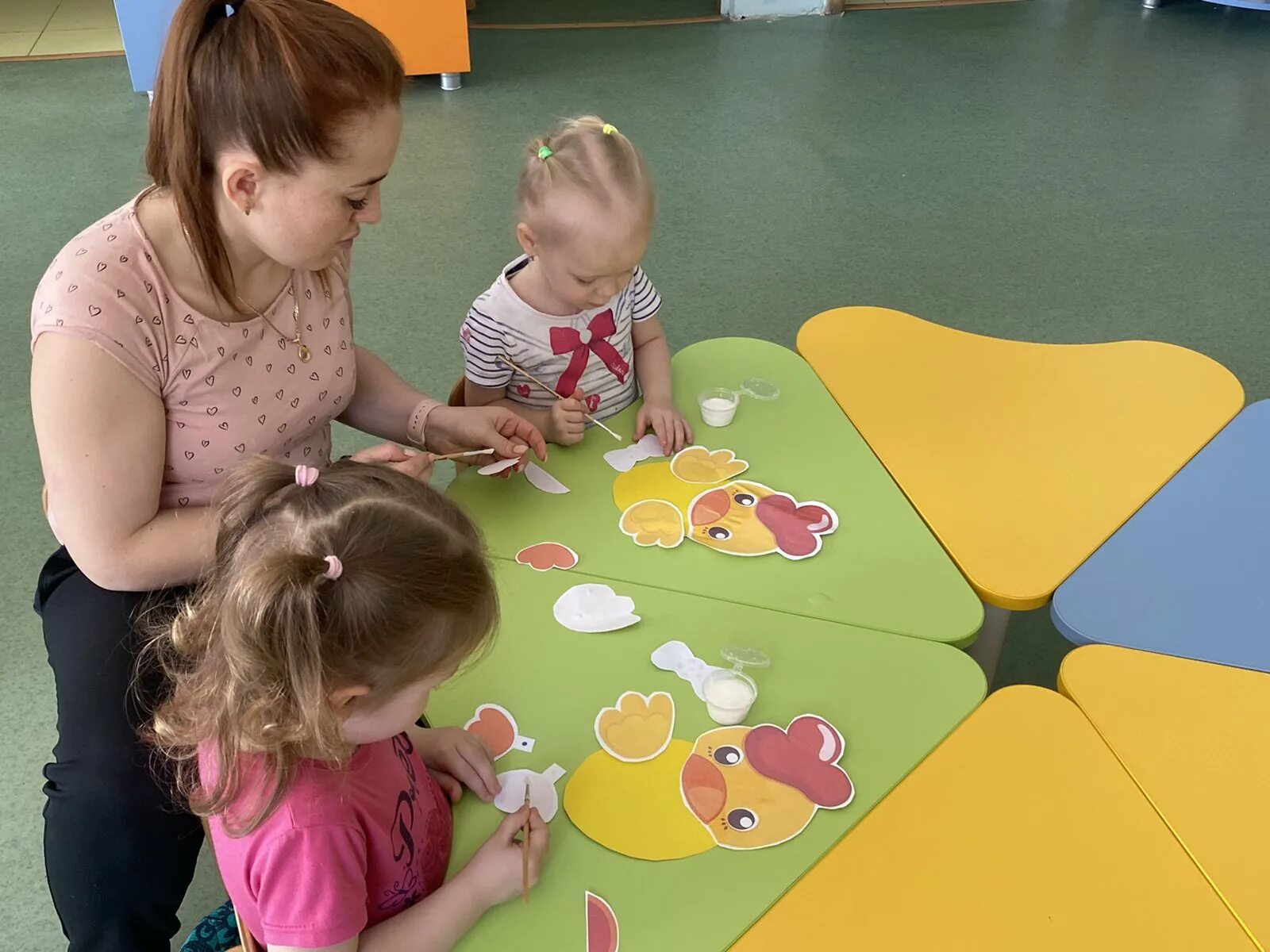 добрые дела занятие во второй младшей. день доброты в младшей группе детского сада. занятия для детей младшей группы. интересные занятия в старшей группе. день фантика в подготовительной группе.