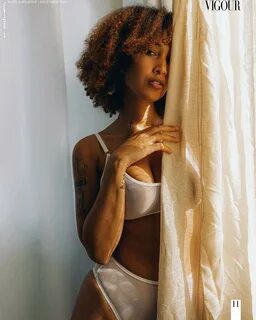 Hey.solange Nude OnlyFans Leaks.