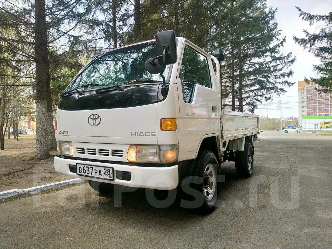 Toyota рш ace грузовик. Тойота исис 2008 белая. Тойота амур. Тойота исис на 17 колесах. Тойота ист 2015.