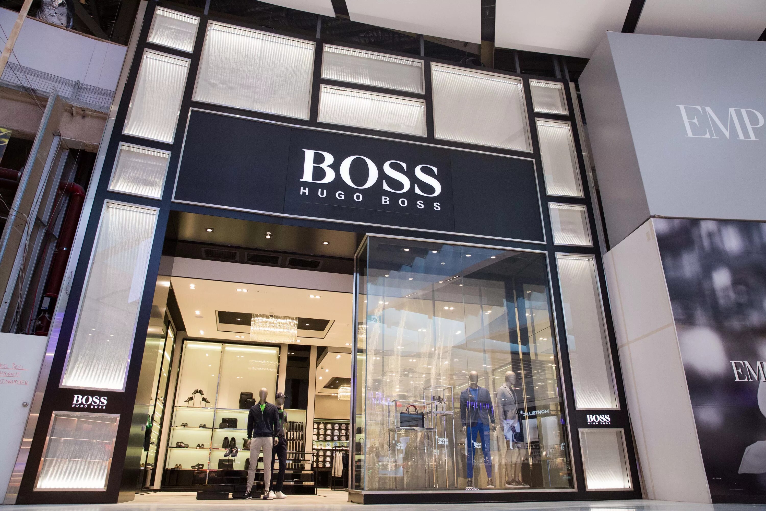 хьюго босс магазины. хьюго босс европейский магазин. Hugo boss ag компании германии. магазин hugo boss в германии. 1 бутик хьюго босс.