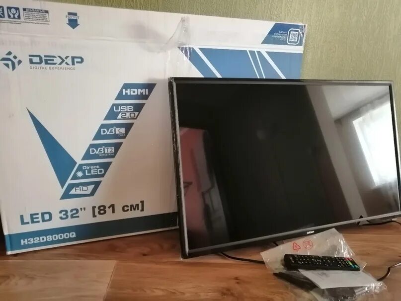 Телевизор dexp отзывы покупателей. DEXP Smart TV 8000q. Телевизор DEXP 32 d8000q. Телевизор дексп 32 смарт ТВ. Дексп телевизор 32 дюйма смарт h32d8000q.